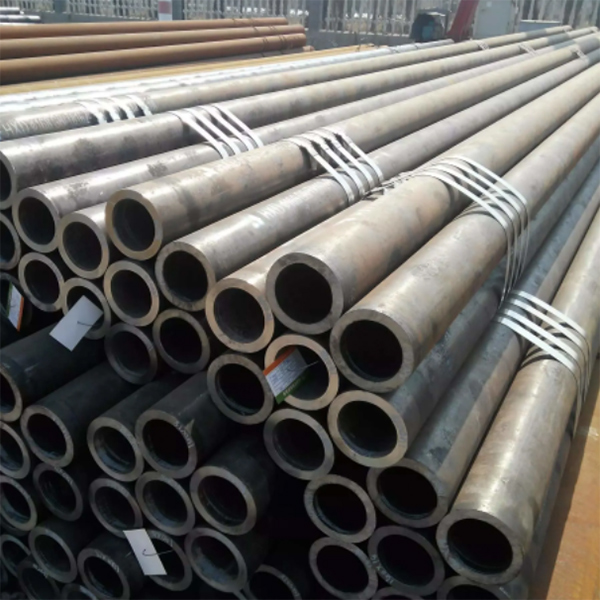 low-carbon-Seamless-steel---pipes-(2)